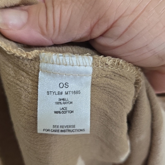 Oli & Hali Relaxed Fit Crinkle Blouse With Crochet Lace Accents OS Tan Green - Picture 5 of 6